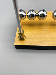 2022 nuovi ornamenti giocattolo in metallo per ufficio giocattolo con decorazione a sfera dell'equilibrio della culla <span class=keywords><strong>di</strong></span> <span class=keywords><strong>Newton</strong></span> più venduti - Product Image 2