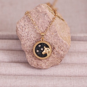 Nouveau Collier Tendance en Alliage avec Chaîne à Maillons <span class=keywords><strong>Signes</strong></span> du Zodiaque et Carte de Vœux, Pendentif Pièce Astrologique Horoscope pour Couple et Fête - Product Image 1