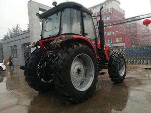 Tracteur agricole 90 CV avec voyant d'avertissement de surchauffe et transmission 8+2 CE AC - Product Image 4
