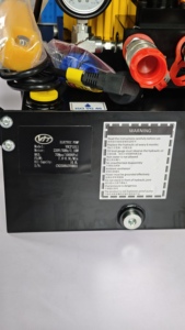 ปั๊มไฮดรอลิก ENERPAC รุ่นเทียบเท่า VHCP4015 ขนาด 40 ลิตร 1.5 กิโลวัตต์ มอเตอร์ไร้แปรงถ่าน 700 บาร์ สถานีพลังงานไฮดรอลิกเคลื่อนที่ - Product Image 5