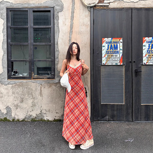 Lace V-neck Red Plaid Suspender Dress For Women Tight Waist Bodycon Long Casual Dress Holiday Celebration Style - Product Image 3