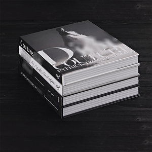 Trang màu mới mở lớn Trang trí cuốn sách ánh sáng sang trọng Mô hình phòng nghiên cứu đồ trang trí trang trí lật trang Tiếng Anh cuốn sách thật - Product Image 1