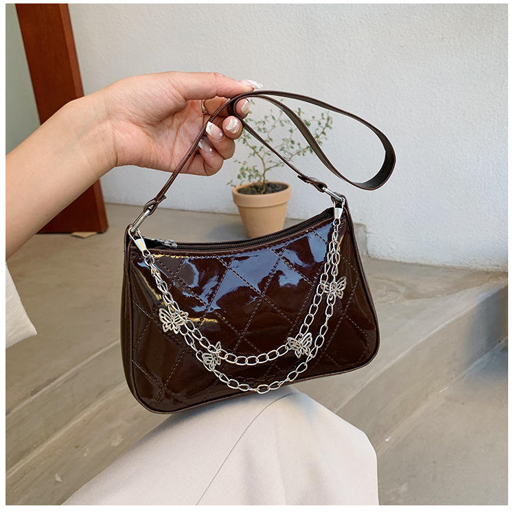 สีน้ำตาล