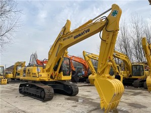 Excavatrice d'occasion Komatsu PC200-8 20T de haute qualité avec peinture d'origine, système hydraulique solide à faibles heures de travail et prêt au travail - Product Image 4