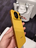 Téléphone HONOR Magic 9 Super Edition 5G Jaune 6,81 pouces 120Hz OLED Snapdragon 8 Elite 11000mAh Appareil photo 200MP