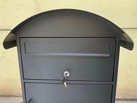 Boîte aux lettres murale résidentielle extérieure en acier inoxydable au design moderne personnalisé avec clé, en métal