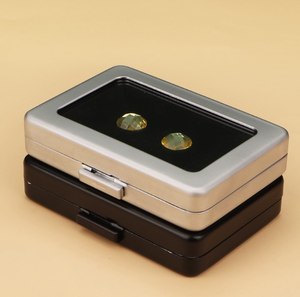 Boîte d'affichage de pierres précieuses colorées transparentes de style Hong Kong Boîte de rangement de bijoux en verre en acier inoxydable - Product Image 4