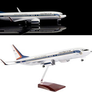 Modèle d'avion 737 spécial <span class=keywords><strong>du</strong></span> <span class=keywords><strong>roi</strong></span> thaïlandais de 47 cm avec lumières, simulation d'avion de passagers, cadeau, ornement, collection d'aviation - Product Image 3