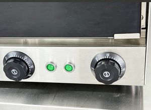 Four à convection commercial pour boulangerie avec 4 plateaux, en acier inoxydable, pour <span class=keywords><strong>la</strong></span> cuisson <span class=keywords><strong>de</strong></span> pizzas, <span class=keywords><strong>de</strong></span> pâtisseries, pour restaurants, utilisation en cuisine professionnelle - Product Image 5