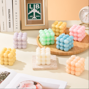 Bougie parfumée artisanale en cire de soja, forme cube Rubik coloré, nouveauté très demandée, pour la maison et l'aromathérapie - Product Image 2