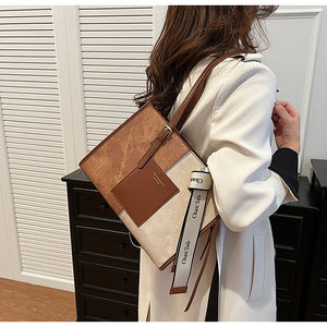 2025 unisexe <span class=keywords><strong>marque</strong></span> sacs à <span class=keywords><strong>main</strong></span> allemagne femmes PU doublure sacs élégant Logo motif deux poignées doux à la mode nouvelle <span class=keywords><strong>liste</strong></span> - Product Image 4