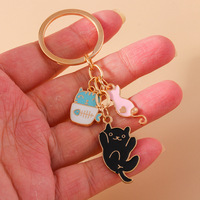 Porte-clés chat en alliage émaillé, breloque de sac, chaton mignon, breloques multiples, décoration de sac à main, accessoire de mode élégant, cadeau pour les amoureux des chats et les filles
