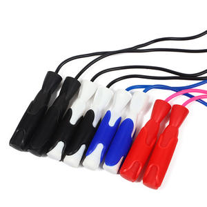 ONESTARSPORTS <span class=keywords><strong>Corde</strong></span> <span class=keywords><strong>à</strong></span> <span class=keywords><strong>sauter</strong></span> <span class=keywords><strong>légère</strong></span> en PVC avec poignée en mousse et logo personnalisé <span class=keywords><strong>Corde</strong></span> <span class=keywords><strong>à</strong></span> <span class=keywords><strong>sauter</strong></span> lestée réglable <span class=keywords><strong>à</strong></span> grande vitesse - Product Image 4