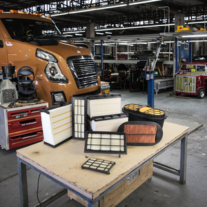 볼보 트럭 에어 필터 OEM 트럭 부품 에어 필터 21337557 7421337443 7421337557 21337443 210137 에어 필터에 대한 새로운 기능 - Product Image 6