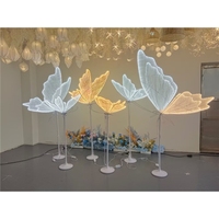 LUYI - Décoration de mariage de luxe, guirlandes lumineuses géantes en forme de papillon blancs pour allée, ensemble floral pour mariage