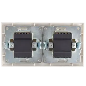 Combinación de interruptores multifuncionales, diseño modular, fácil instalación, ideal para automatización y control eléctrico. - Product Image 2