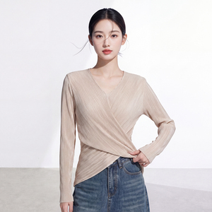 เสื้อเชิ้ตผู้หญิงสไตล์มินิมอล แขนยาว สีพื้น ผ้าโพลีเอสเตอร์ ทรงหลวม จีบพลีท ดีไซน์วินเทจทันสมัย แบบอิสเซ มิยาเกะ - Product Image 1