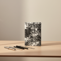 Carnet à couverture rigide scintillante au design festif avec marque-page en ruban, idéal pour offrir en cadeau pour les fêtes