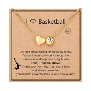Collares personalizados de cobre chapado en oro con dijes de deportes de pelota (fútbol, béisbol) y corazón/cruz para mujer, con tarjeta - Product Image 2