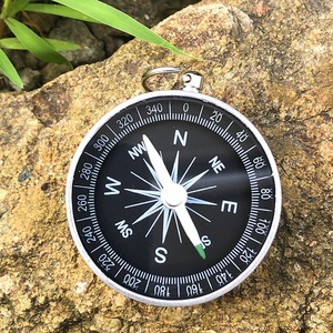 Boussole de poche <span class=keywords><strong>magnétique</strong></span> en aluminium portable, équipement de survie tactique multifonctionnel pour le camping en plein air - Product Image 3