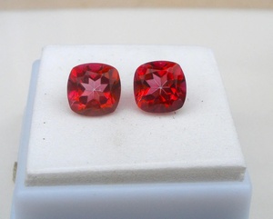 Par de Gemas Naturales de Cuarzo Rosa, Corte Cojín, Facetadas, 10mm cada una - Product Image 1