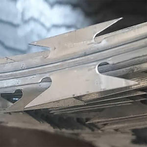 Alambre de púas en espiral de 950 mm, 1 rollo de 15 metros, alambre de púas tipo <span class=keywords><strong>concertina</strong></span>, cinta de alambre de púas - Product Image 5