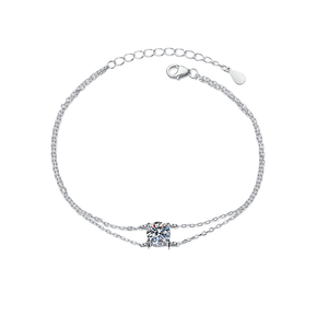 Bracelet chaîne de luxe pour femme en argent sterling S925 avec moissanite ronde à quatre branches – Bracelets et joncs - Product Image 1