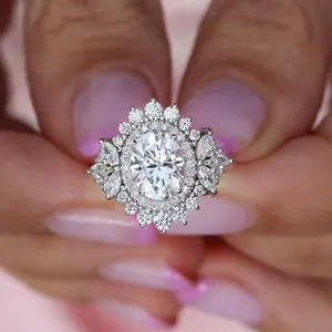 Perhiasan Mewah AU585 14K Cincin Emas Monaco Cincin Oval Tengah Batu 2 Karat D Warna VVS Moissanite Berlian Halo Cincin Pernikahan