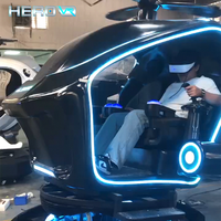 Cinéma VR à mouvement HEROVR en forme de requin, 2 places, avec construction en métal et acier, pour utilisation en intérieur/extérieur, lieux publics et scolaires