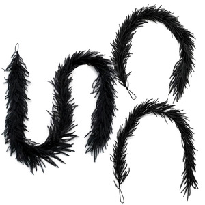 Guirlande de 100 aiguilles de pin artificielles noires de type Norfolk, 8 branches, pour décorations de Noël et d'Halloween, par Huizhou Lingyan - Product Image 2