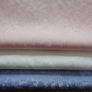 Tela Jacquard de Satén Brocado Tejido con Memoria 100% Poliéster de Alta Calidad Personalizada para Prendas de Niñas - Product Image 2