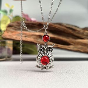 Ciondolo a forma di gufo letterario con texture colorata, regali di gioielleria retrò da donna - Product Image 6