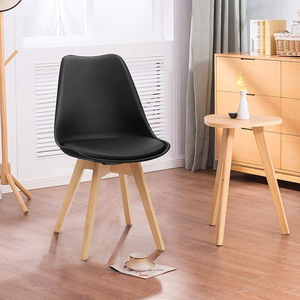 Sedia da Pranzo <span class=keywords><strong>in</strong></span> Pelle PU Nera con Gambe <span class=keywords><strong>in</strong></span> <span class=keywords><strong>Legno</strong></span> di Faggio Massiccio, Sedia Ergonomica Moderna Stile Mid-Century per Cucina/Sala da Pranzo - Product Image 1