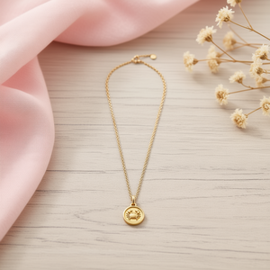 Collana Girocollo alla Moda con Ciondolo a Granchio da 1,5 cm, Catena in Acciaio Inossidabile per Donna - Product Image 2