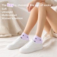 Chaussettes courtes pour femmes personnalisées OEM ODM en gros, en coton doux, avec imprimé mini-fleurs, chaussettes basses quotidiennes pour dames