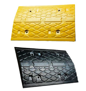 Removable Driveway <b>Speed</b> Hump Traffic Yellow and Black Car Heavy Duty Rubber Traffic <b>Speed</b> Breaker Bump - Product Image 1