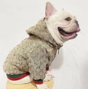 Noel lüks tasarımcılar küçük köpek giyim modası Pet aksesuarları elbise Jumper kış üretici çin toptan