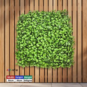 Panel de follaje de césped artificial verde y exuberante, material de PE duradero y ecológico, 50 cm de altura, para uso en jardín vertical interior. - Product Image 2