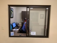 Fenêtre coulissante à verrouillage unique pour hôpital, école, bureau, réception, fenêtres en verre Autres fenêtres Genre