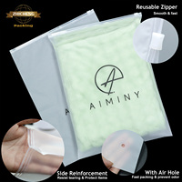 Sac en polyéthylène refermable et recyclable avec impression en gravure de logo personnalisé, fermeture éclair givrée pour l'emballage de chaussures et de vêtements
