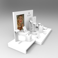Ensemble de présentoirs à bijoux de luxe de haute qualité en MDF laqué mat et acrylique avec support pour colliers