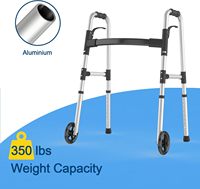 Les équipements médicaux de l'aéroport de fauteuil roulant manuel léger et pliant Walker pour l'aéroport de voyage en plein air