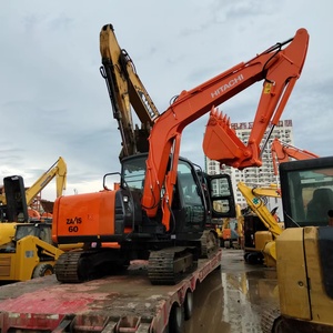 Excavadora de cadenas Hitachi ZX60 de segunda mano en buen estado y con pocas horas de trabajo, cucharón de 0.22m, motor Isuzu, alta calidad. - Product Image 4