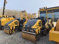 Mini-compacteur routier vibrant à double tambour XCM-G XD120 de 3 tonnes à vendre - Haute efficacité pour l'entretien municipal