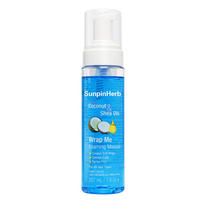 Mousse coiffante pour cheveux bouclés à tenue forte, texture légère, facile à appliquer, sans résidus, avec huiles de noix de coco et de karité biologiques - Product Image 1