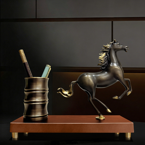 Porte-stylo Cheval en Bronze, Organisateur de Bureau, Ornement de Succès pour Cadeau de Chef de Bureau - Product Image 1