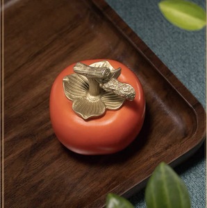 Bonne fortune avec les kakis et les cacahuètes porte-bonheur. Cette sculpture a été sculptée et coulée par Bozhiyi. - Product Image 3
