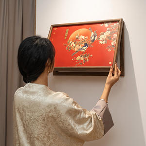 Coperchio <span class=keywords><strong>per</strong></span> Contatore Idraulico in Ottone con Motivo di Magpie, Design Portafortuna, Lavorazione Originale con Telaio a Incastro - Product Image 2