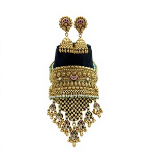 Ensemble collier et boucles d'oreilles en laiton plaqué or de qualité supérieure, élégant et tendance, pour femmes, pour les occasions de mariage. - Product Image 2