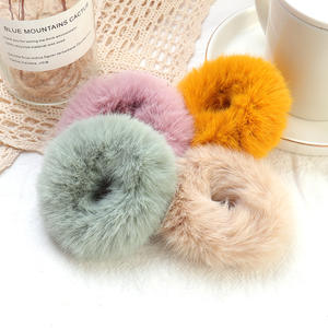 Bphne Teddy <span class=keywords><strong>Faux</strong></span> Fur <span class=keywords><strong>Hair</strong></span> Scrunchies, Zoete Konijn <span class=keywords><strong>Faux</strong></span> Fur Pluizige Bal Pom Pom Scrunchies, konijn Pluizig Haar Band - Product Image 1